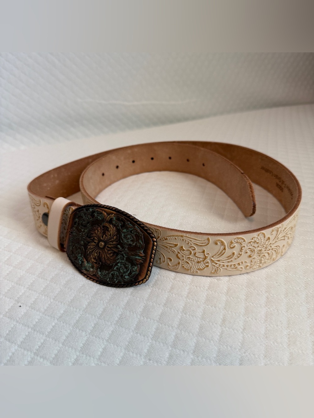 VTG Western Floral Tooled Leather Belt Women 36 Cream White Large Buckle Unique